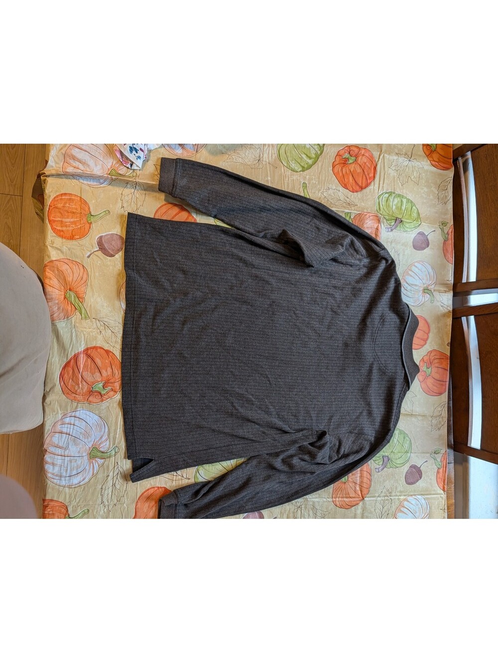 Van Heusen Men’s Long Sleeve Polo Shirt – Dark Gray – Size Large - Picture 4 of 4